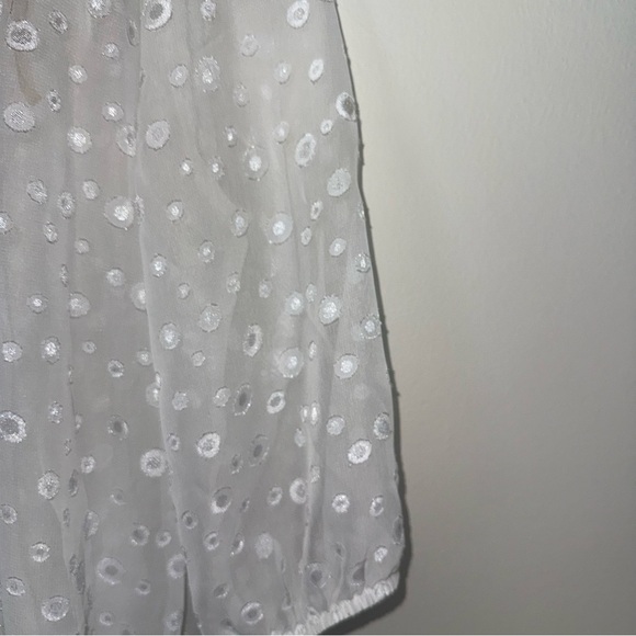 BCX White Sheer Ruffled Blouse Size Small - Picture 4 of 12